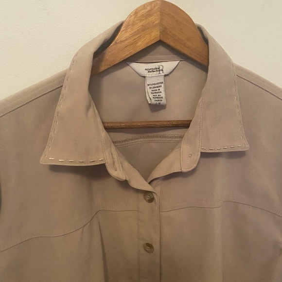 NORTHERN Reflections Top Shacket Button Up Neutral Minimalist Blouse Tan Collar - Picture 2 of 10